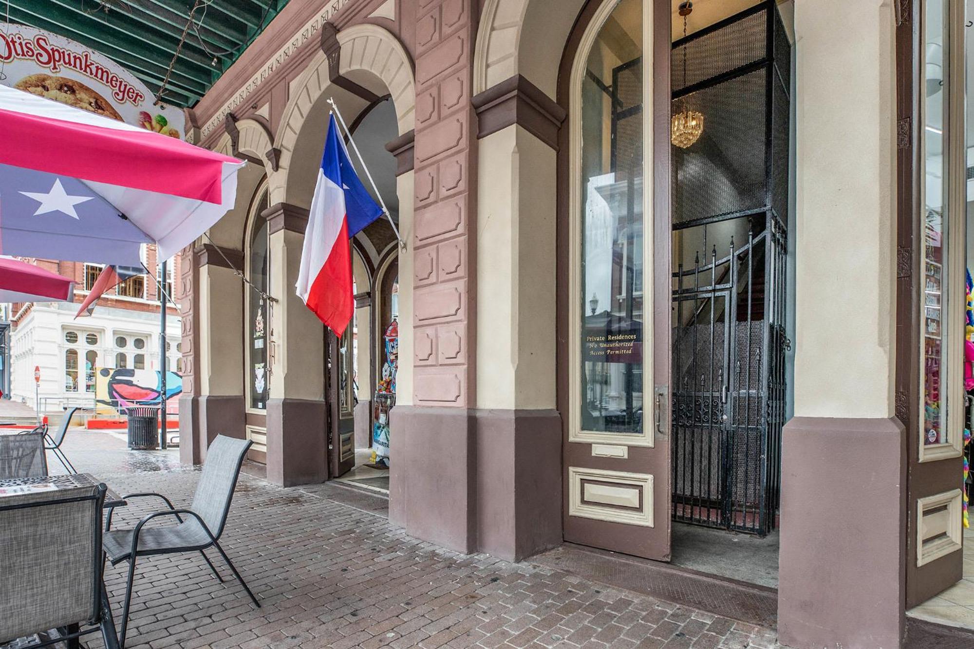 Historic Strand Lofts By 3Rd Coast Getaways Leilighet Galveston Eksteriør bilde